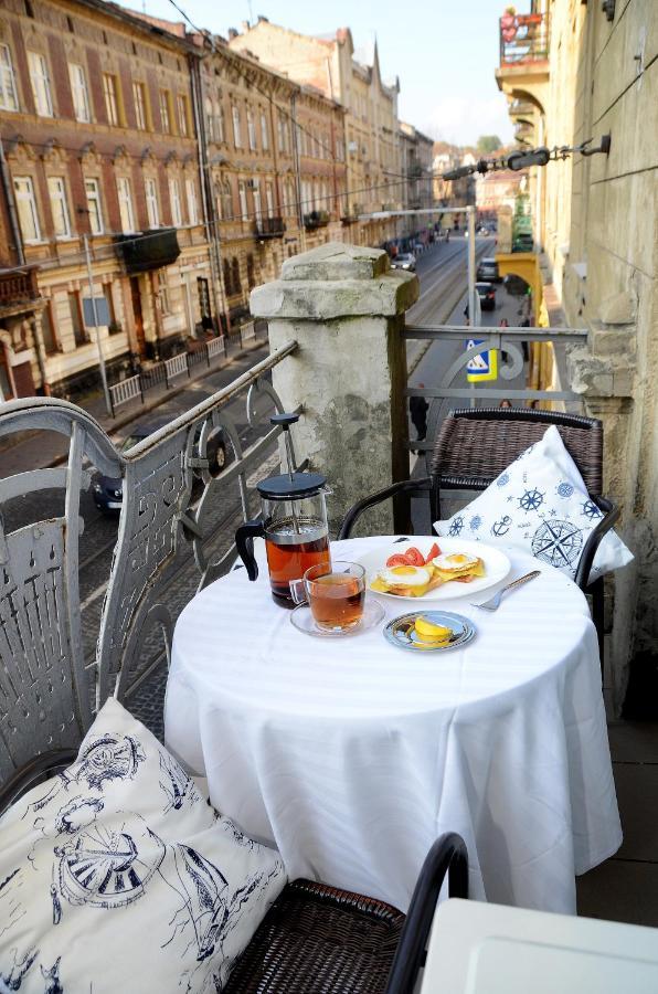 Panska Poduszka Hotel Lviv Exterior foto